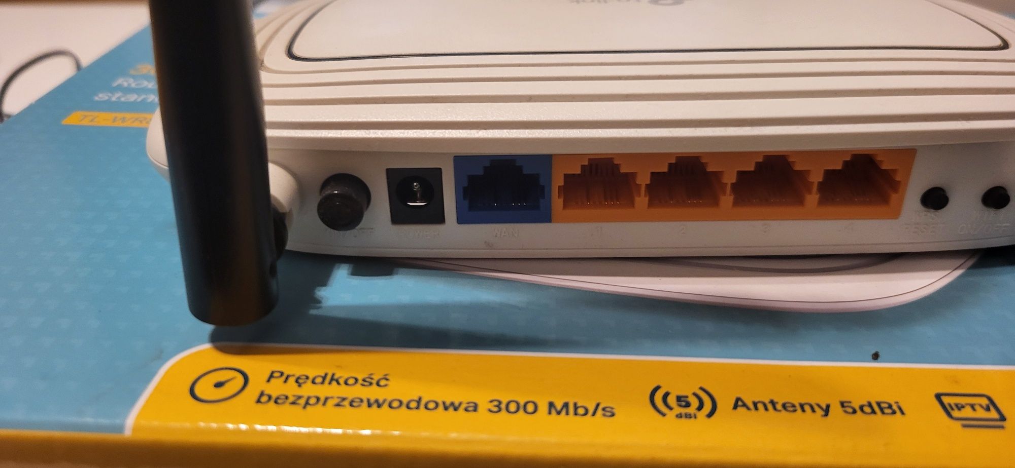 Router TP link bezprzewodowy.