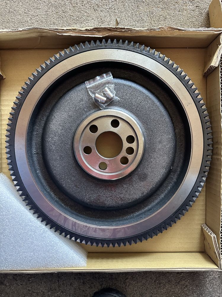 Volante Motor Mitsubishi canter 3.9