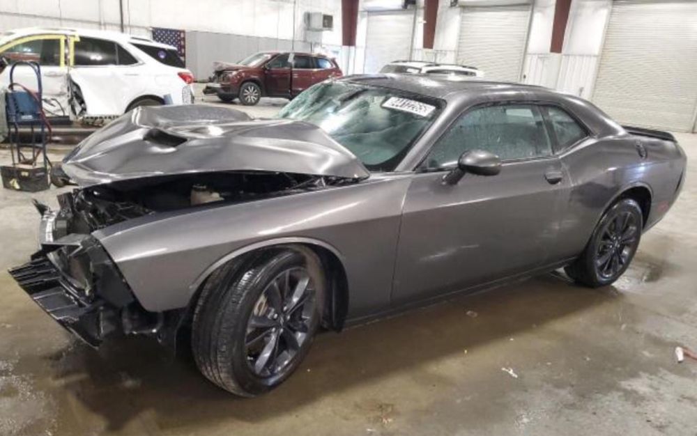 Dodge Challenger 2015-2025 Розпродаж запчастин після розбору