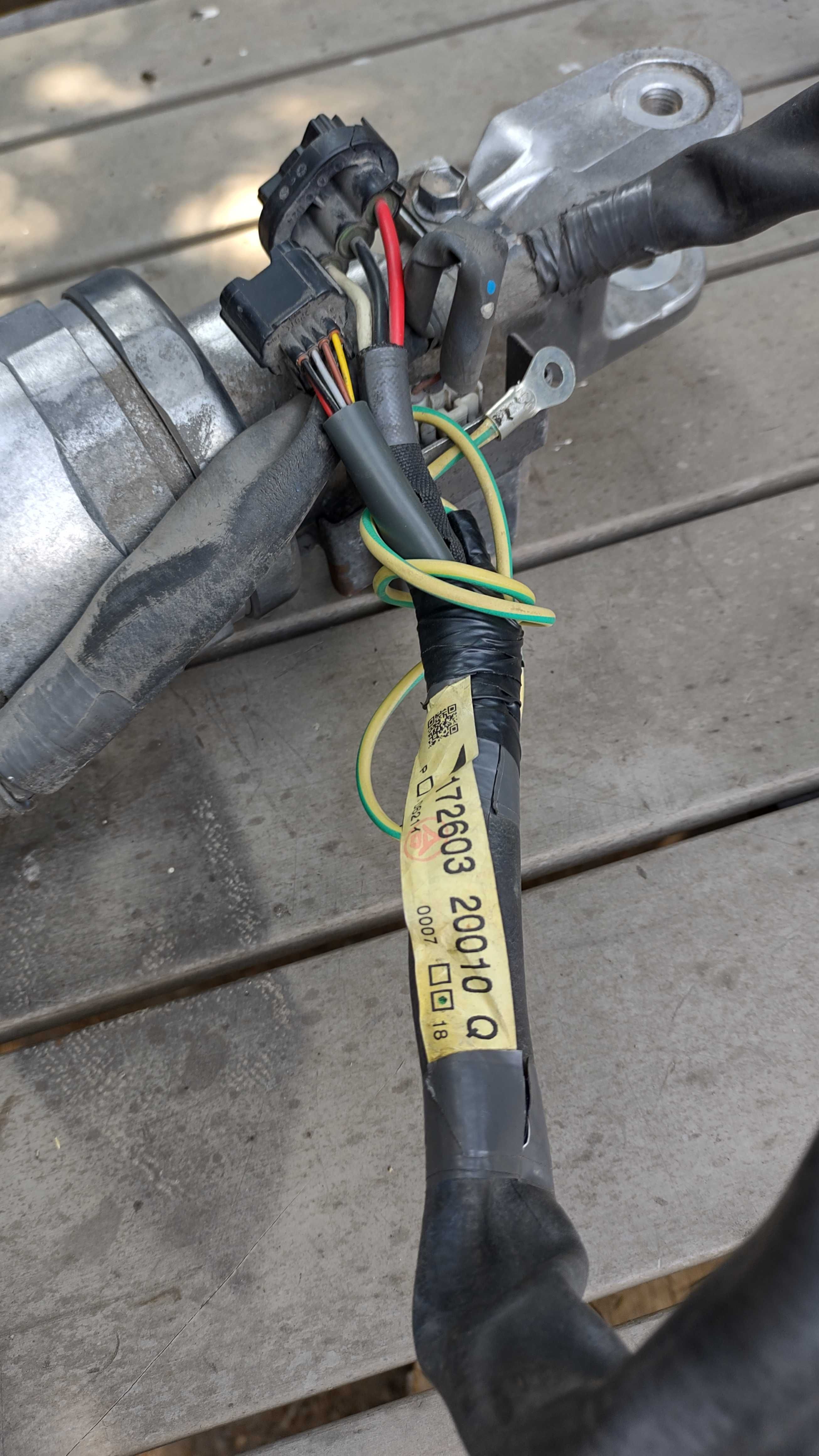 Siłownik 4 Control Renault Laguna 3. 2013 Rok