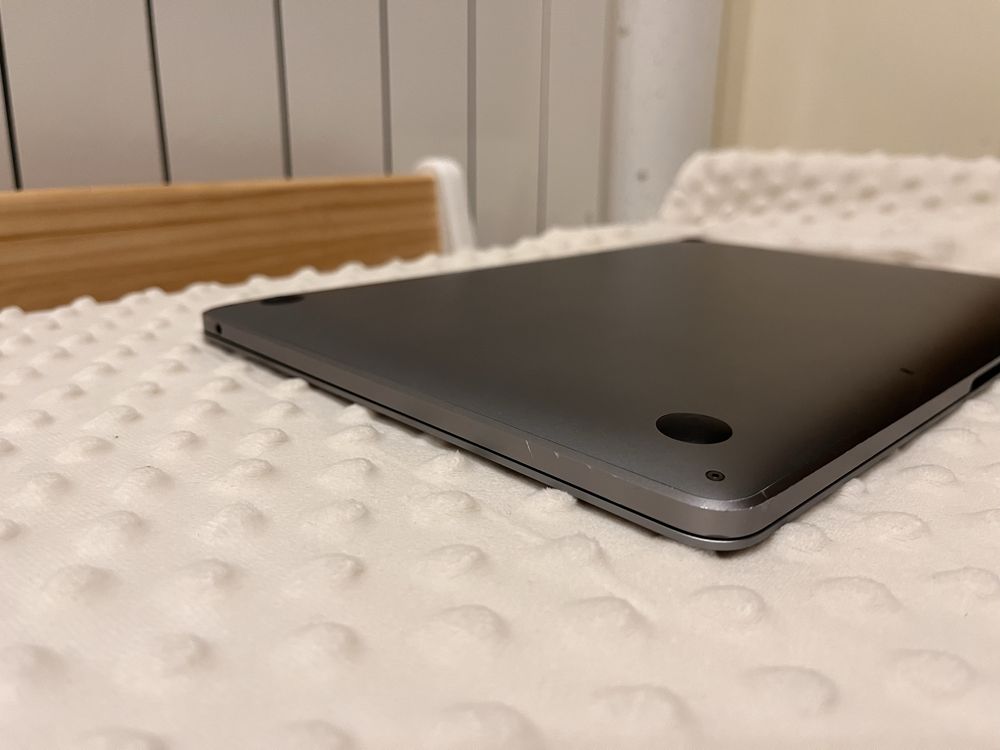 Macbook pro 2020 M1 8gb 256ssd TECLADO PORTUGUÊS