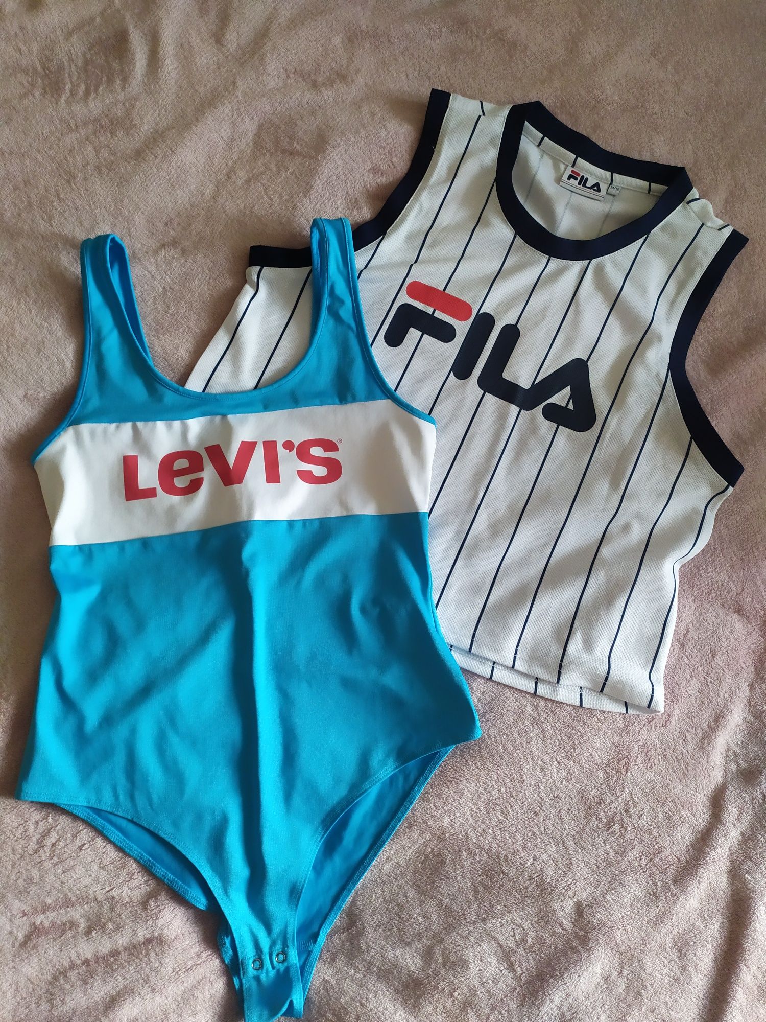 Pretty little thing літній костюмчик levis боді