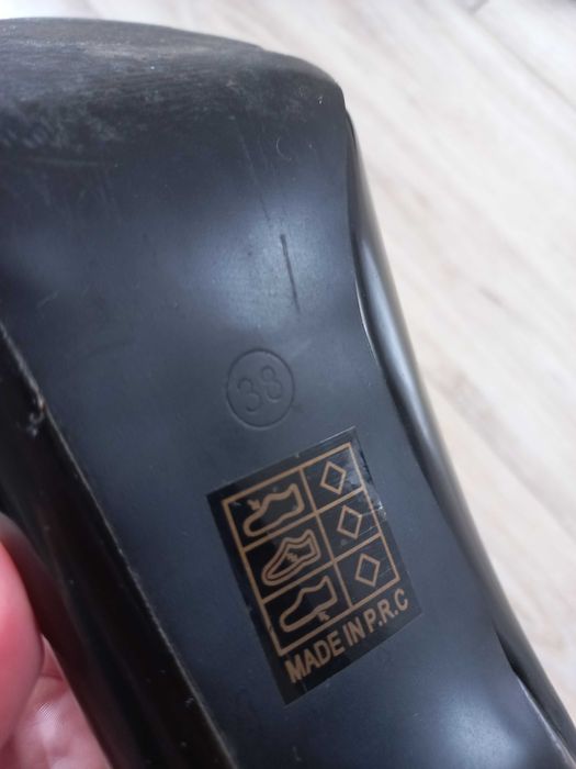 Czarne szpilki r. 38