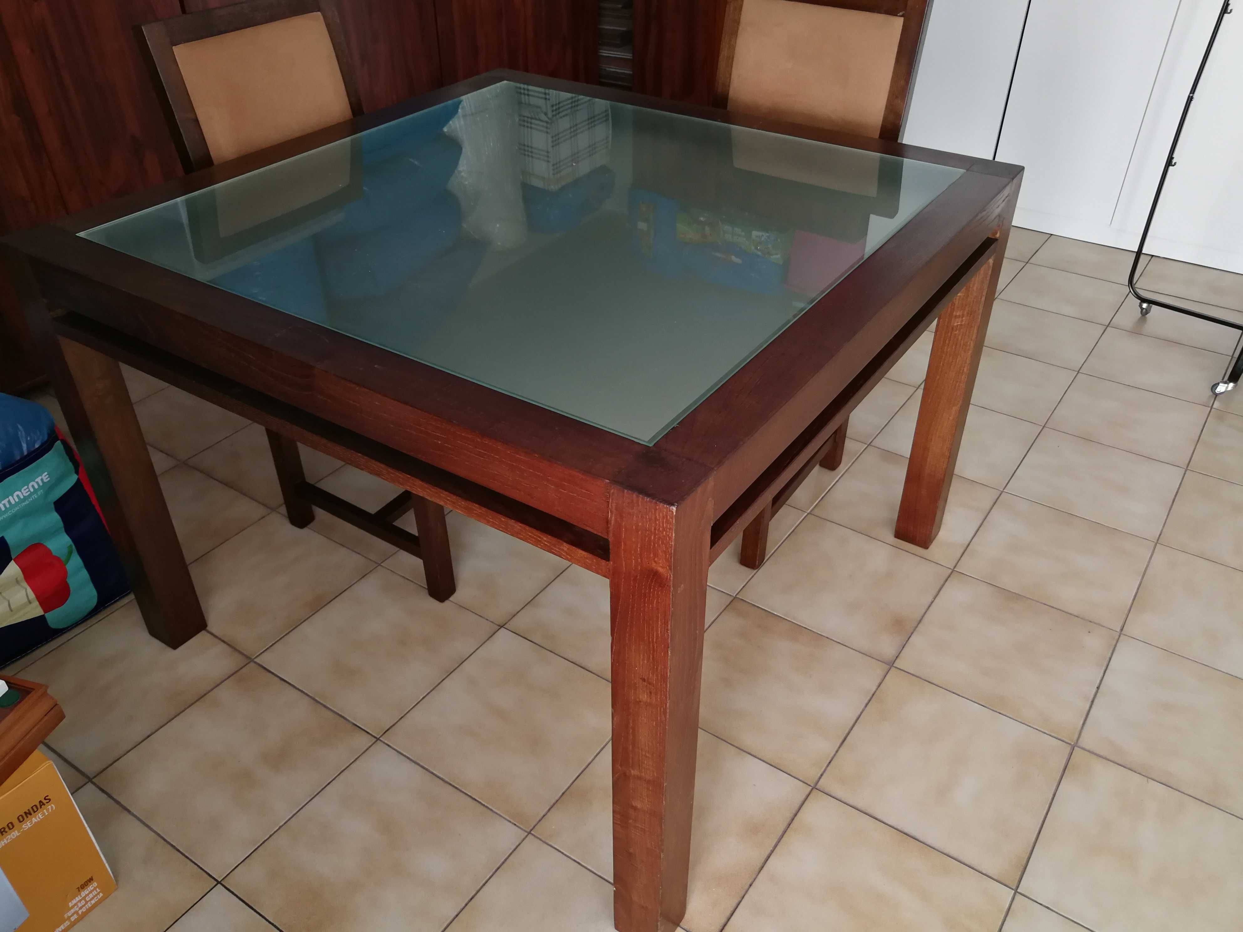 Mesa de Jantar quadrada c/extensores