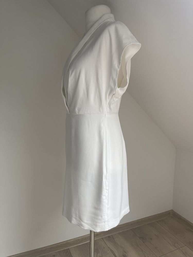 Śmietankowa sukienka z wiskozy MNG r.L