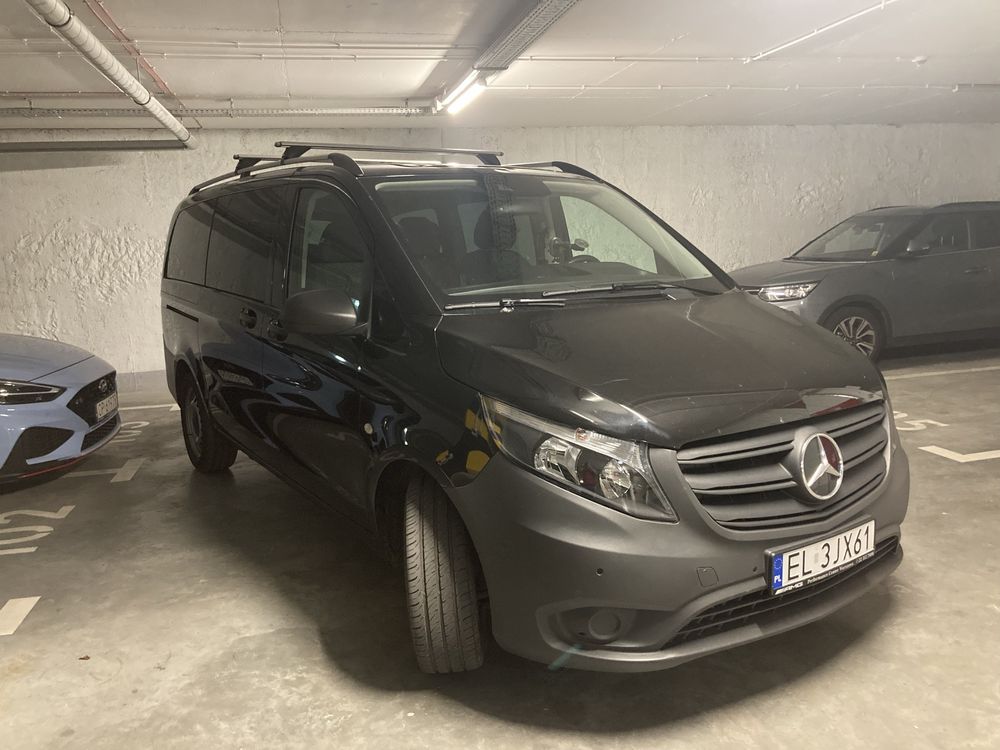 Wynajem Mercedes Vito, bus 8,9 osobowy. Dostępny. wypożycz Mercedesa,