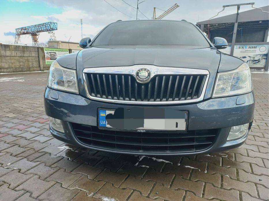 Продам Шкоду а5 бензин