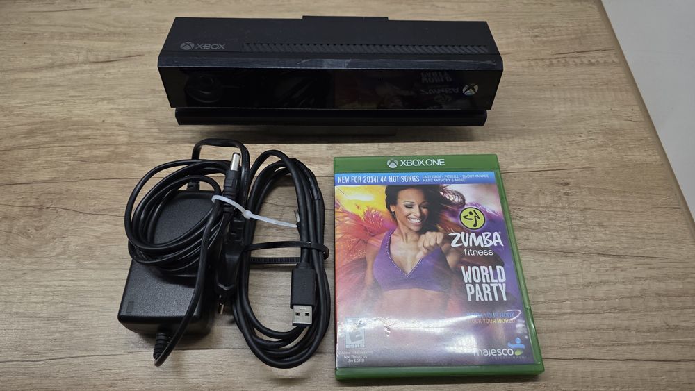 Microsoft Xbox Kinect + gra Zumba Fitness World Party