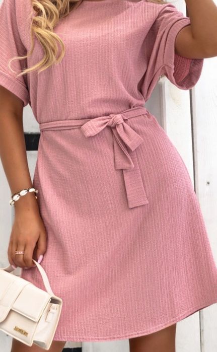 Sukienka z paseczkiem na chrzcinaly komunię na codzien