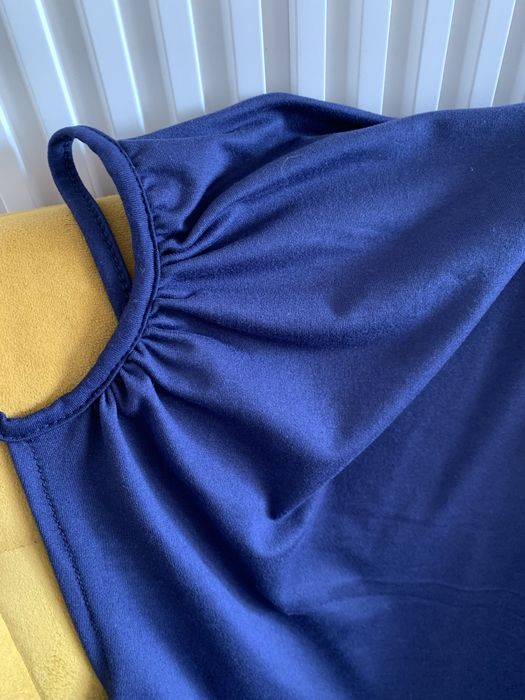 Sukienka mini granatowa na imprezę