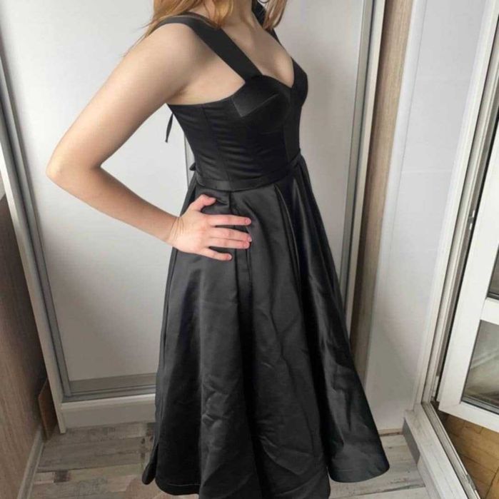 Сукня випускна  48 розмір