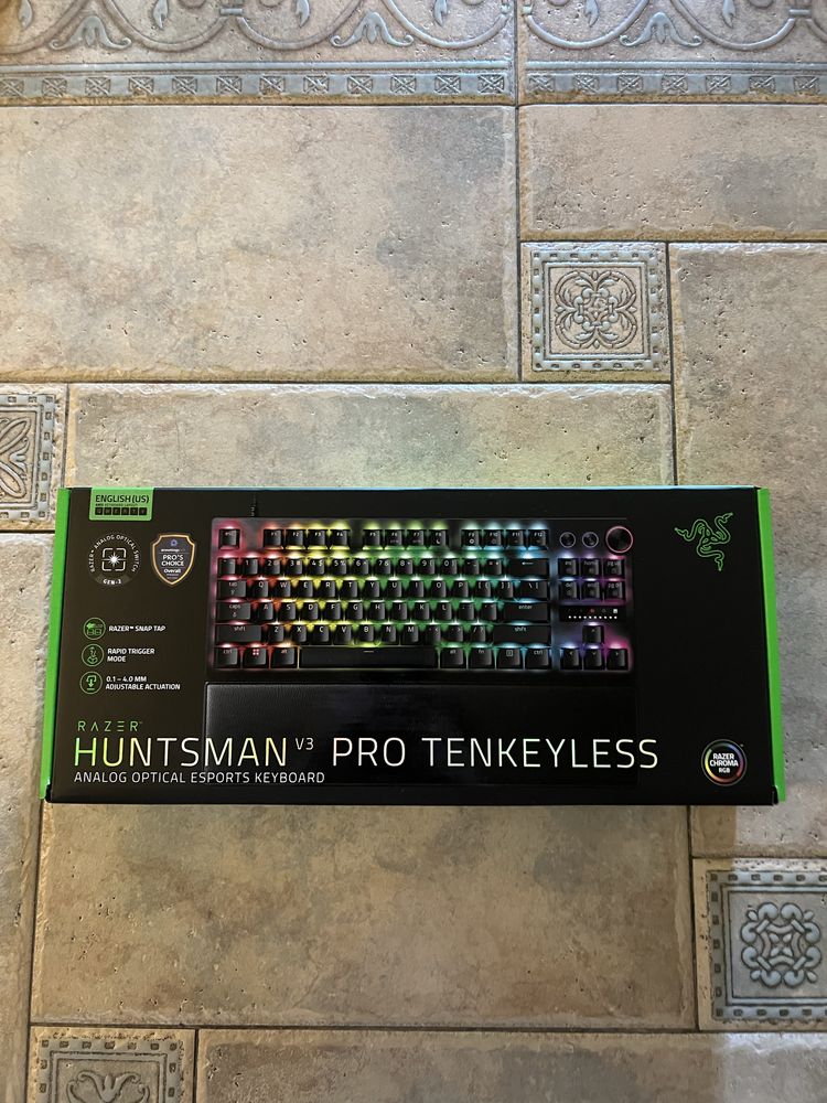 Razer Huntsman V3 Pro TKL + PBT Keycap Upgrade Set у подарунок