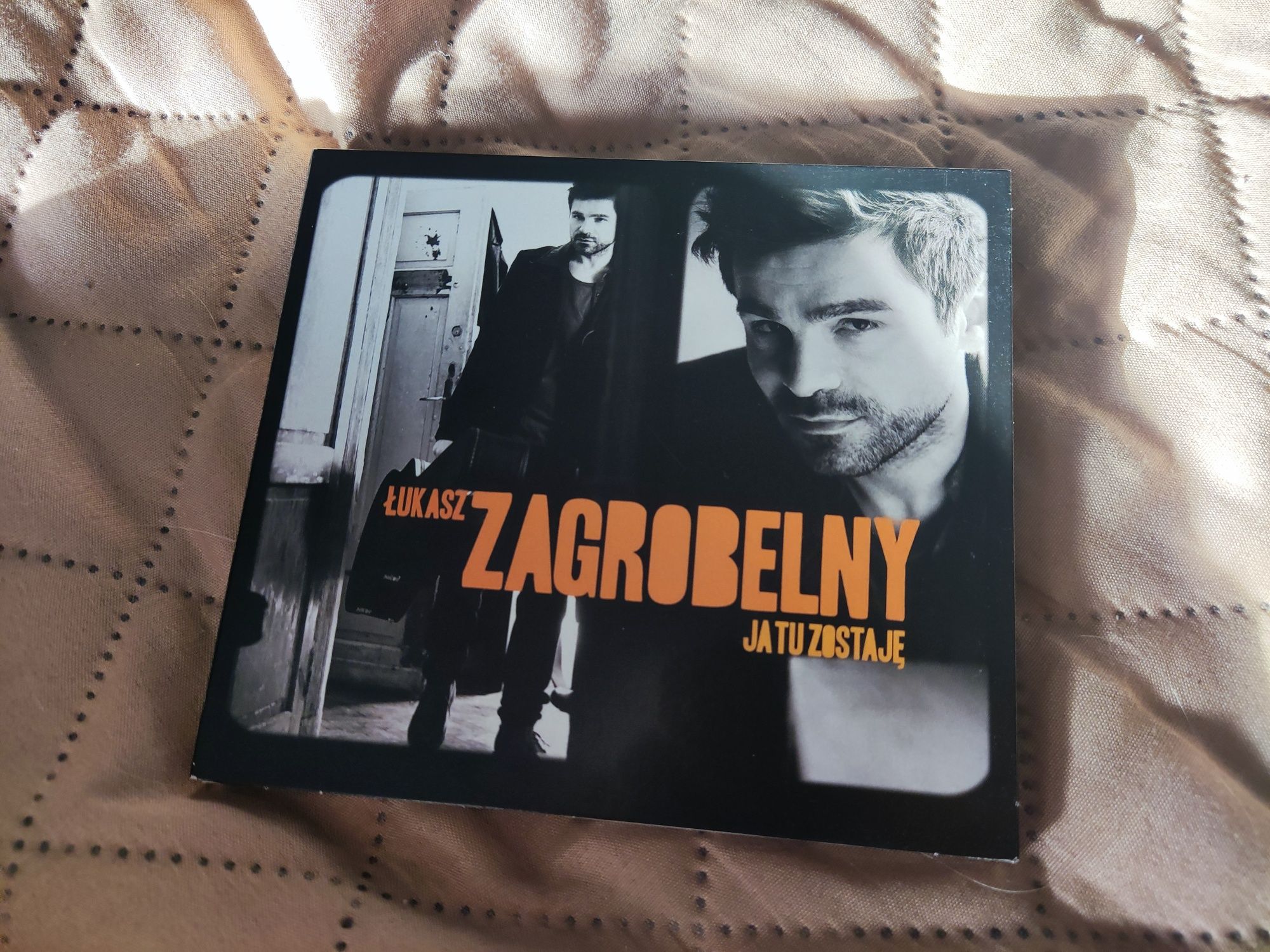ŁUKASZ ZAGROBELNY - Ja tu zostaję NOWA z autografem