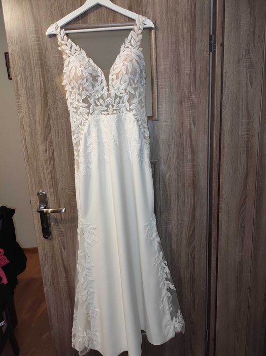 Suknia ślubna Essense Of Australia