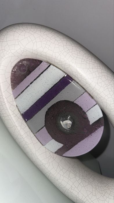 candeeiro roxo de mesa