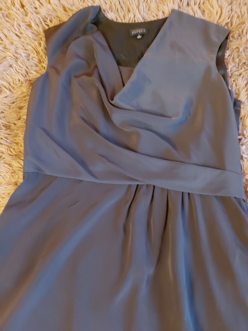 Sukienka z jedwabiu Adrianna Papell
