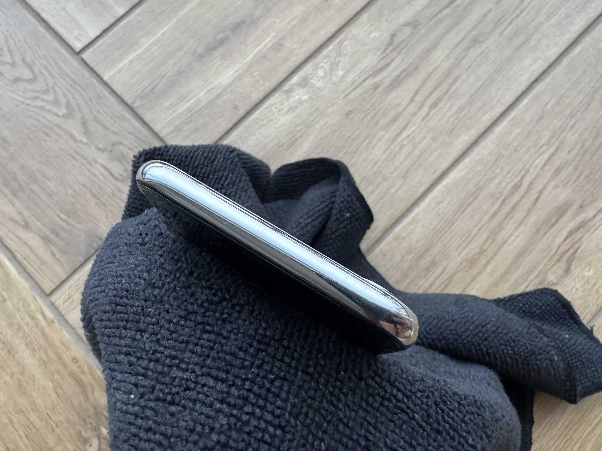 Apple iPhone X 64GB Silver (MDM, нова батарейка)