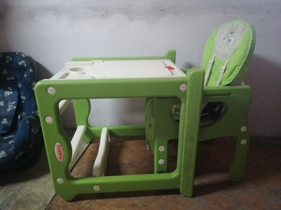 Fotelik do karmienia Arti