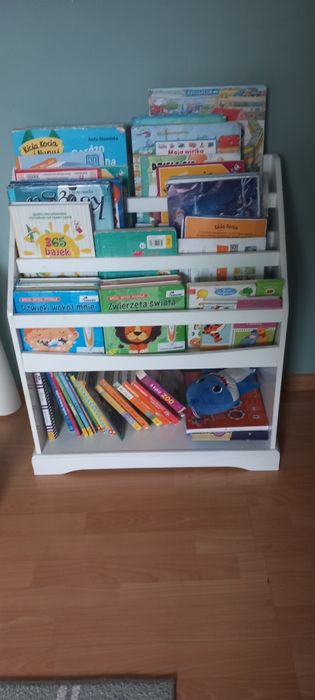 Biblioteczka regał na książeczki dla dziecka