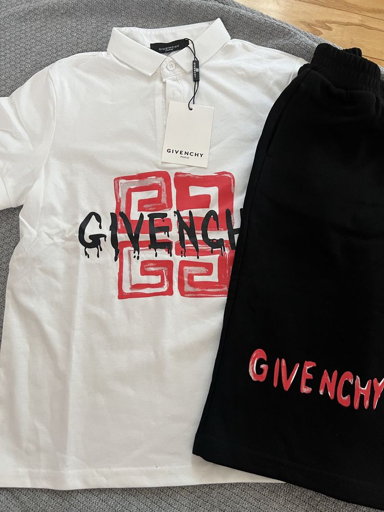 Костюм літній givenchy