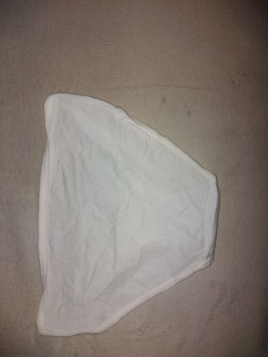 Białe, pełne  majtki bawełniane M- L