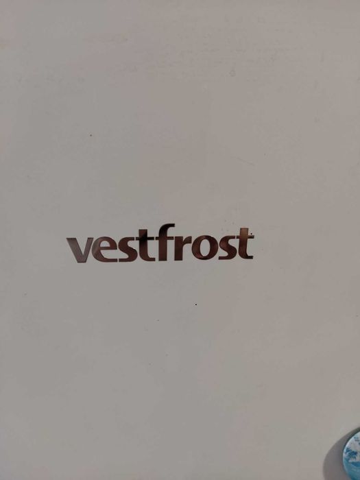 морозильна камера Vestfrost