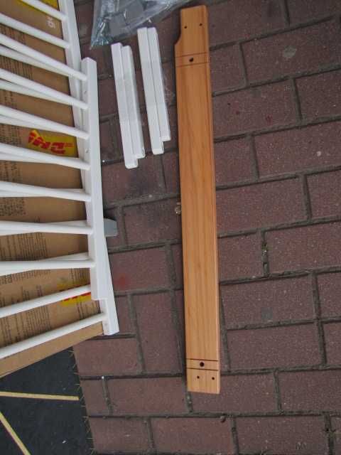 Geuther Bramka Zabezpieczająca dla dzieci na Schody 2735+ 95 - 135 cm