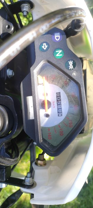 Defender 150 stan jak nowy 600km przebiegu !