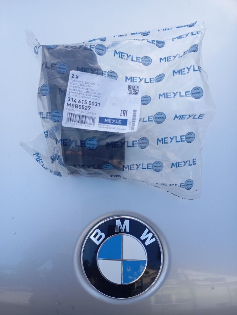 Продам втулки переднього стабілізатора BMW e46