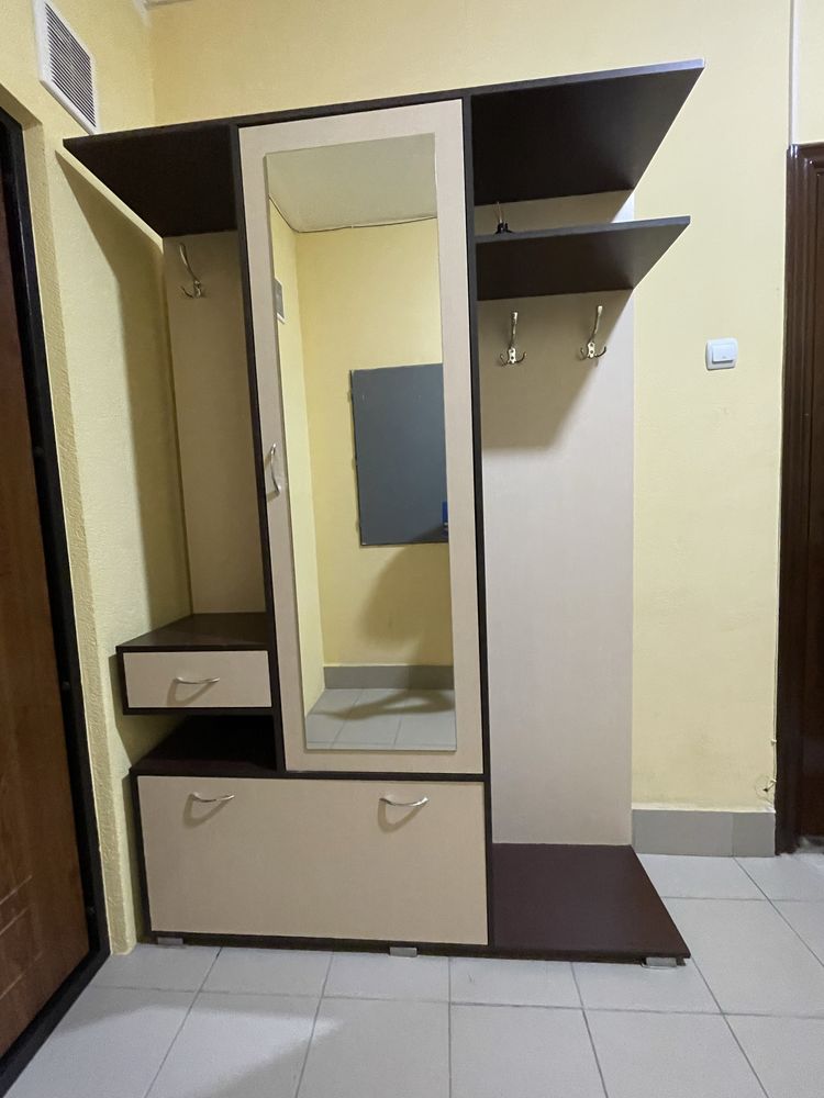 Продам прихожу в гарному стані