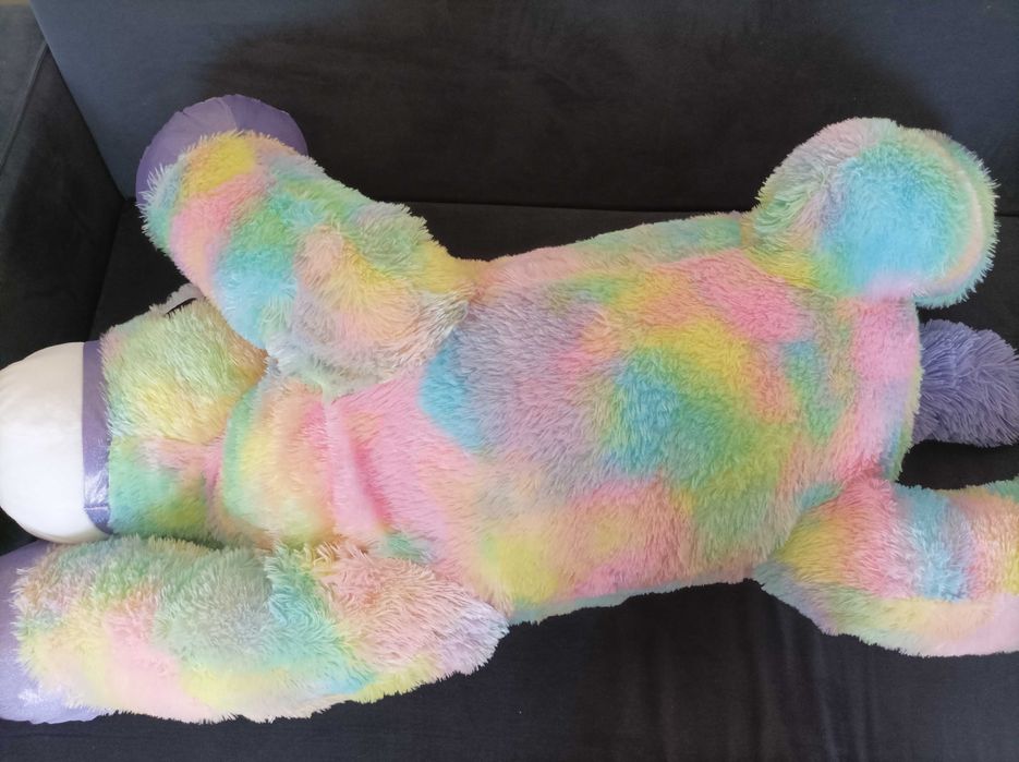 Unicornio gigante de peluche
