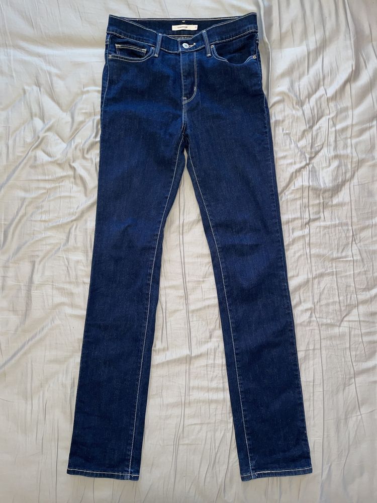 LEVIS slimming slim W29 L34 jeansy