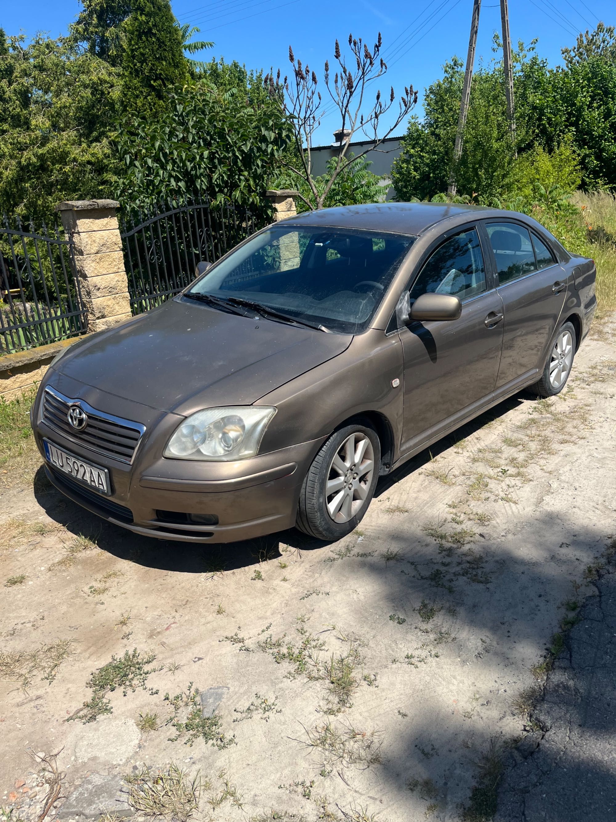 Toyota Avensis II