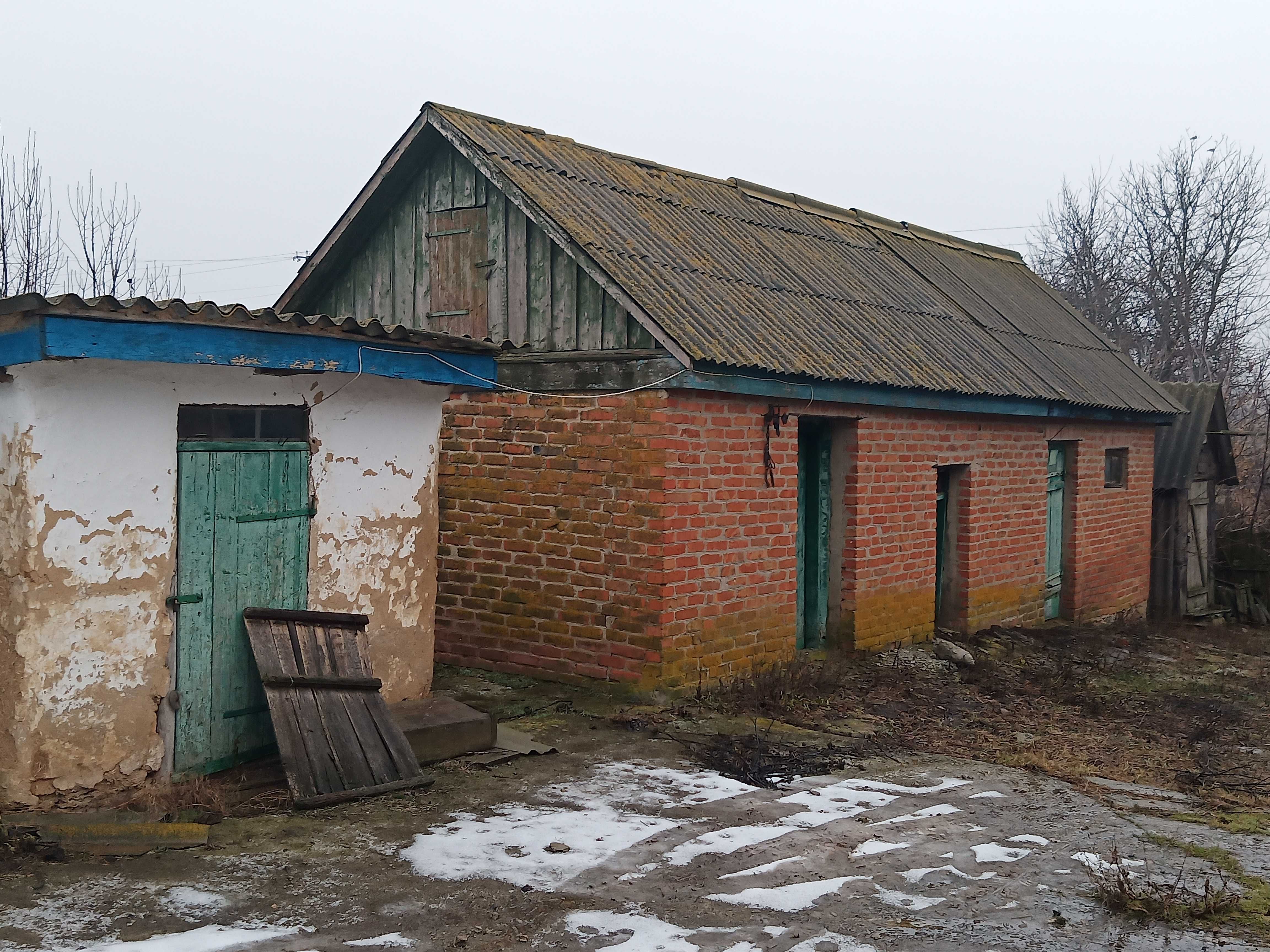 Продам будинок в с. Калинівка Полтавського району.