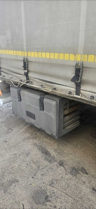 Напівпричіп Krone