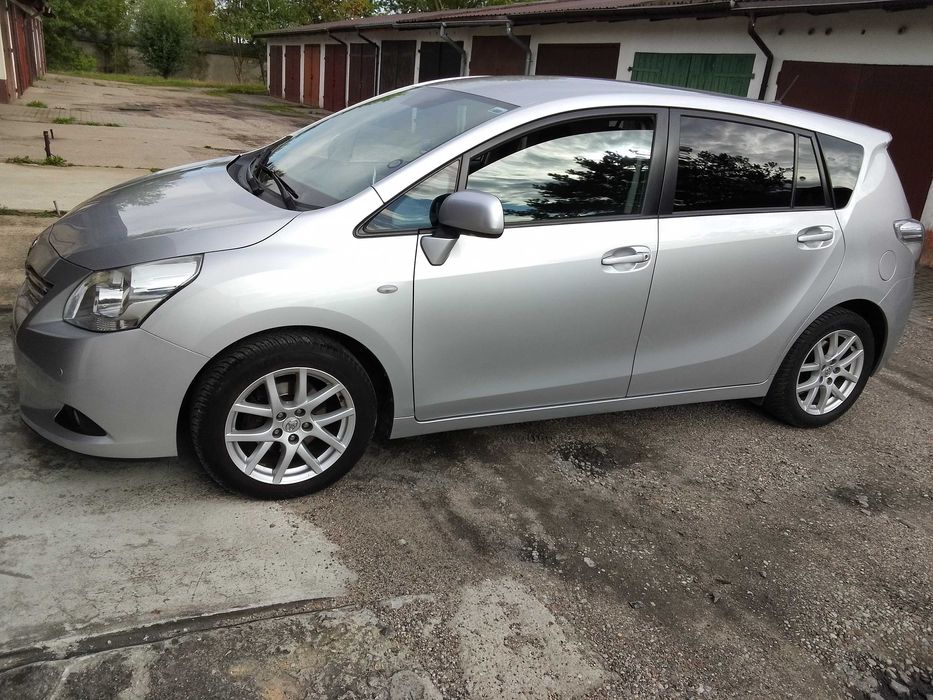 Toyota Verso 1.8 benzyna • 2012 r.• Bezwypadkowa