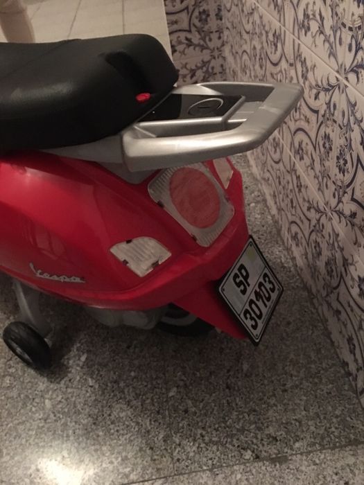 Scooter Piaggio, moto de criança