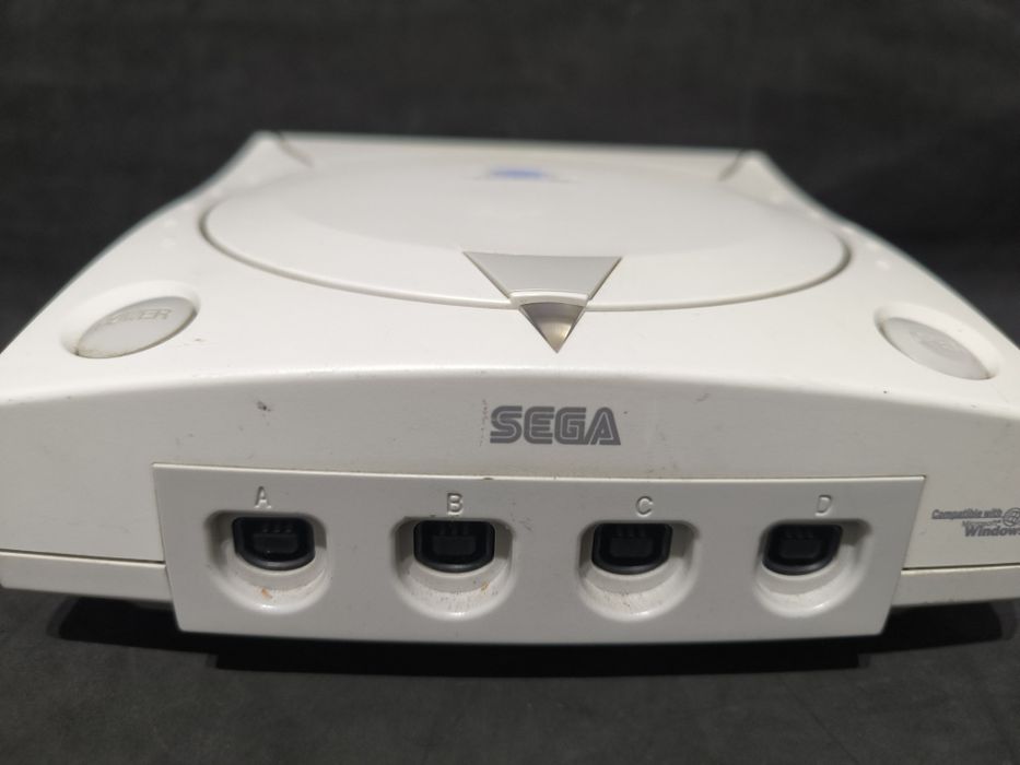 Consola sega dreamcast e 2 comandos