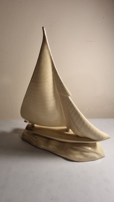 Barco à Vela Art Décô , Fábrica de Loiça de Sacavem