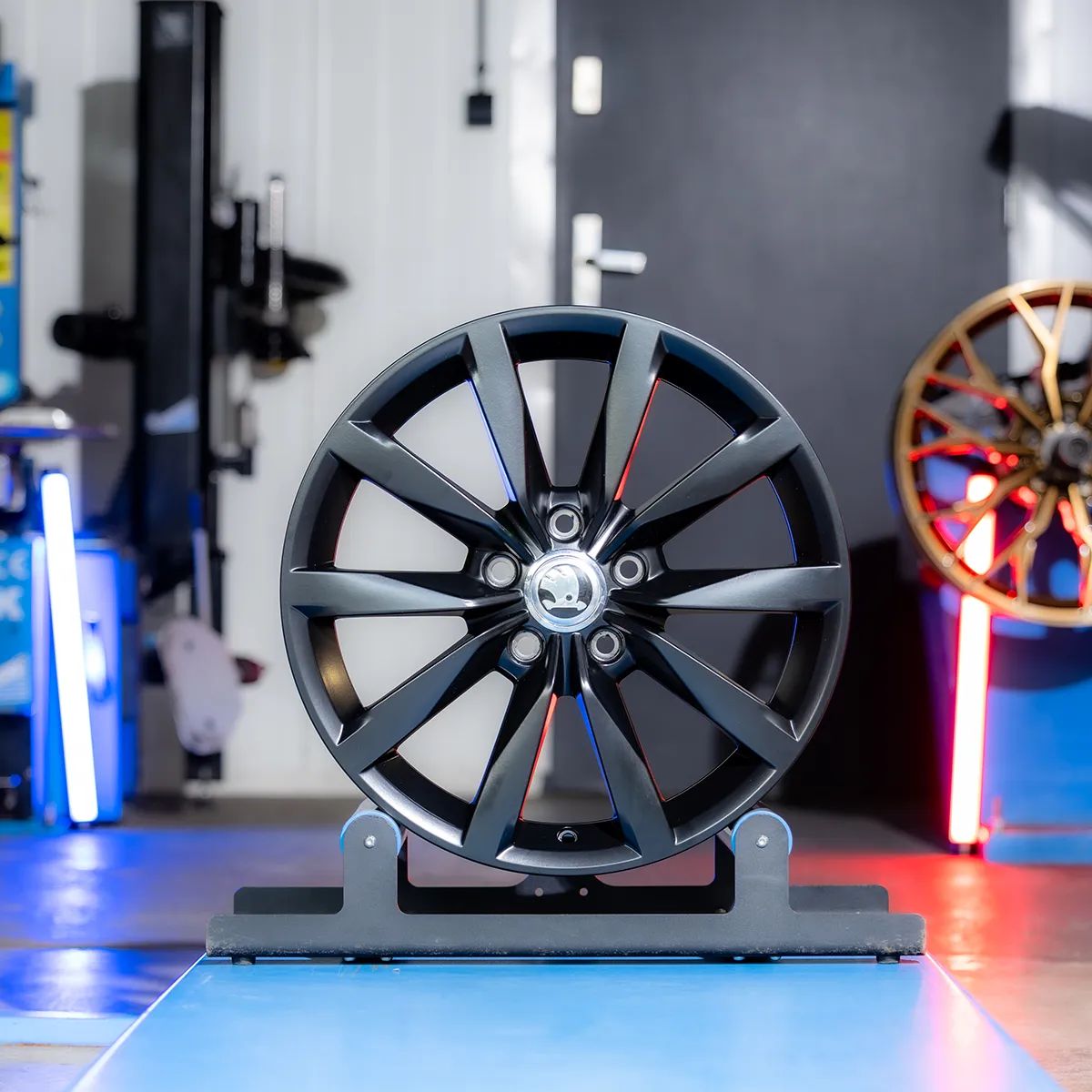 NOWE ORYGINALNE Felgi aluminiowe 17" Skoda Karoq Kodiaq Octavia SuperB