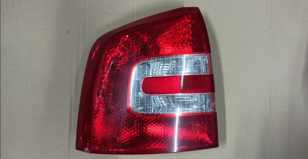Фари задні Skoda Ocatvia a5 універсал
