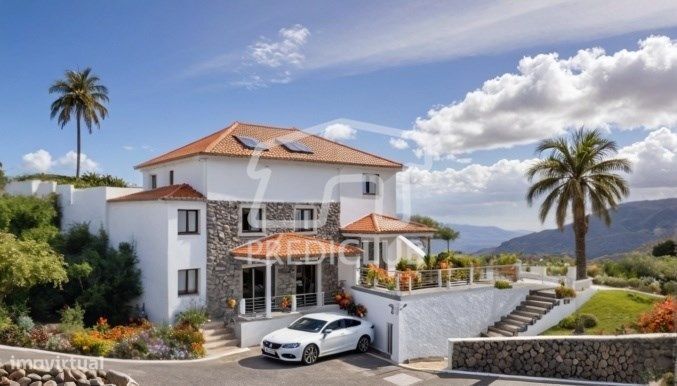 Moradia T4 Tradicional, Arco da Calheta