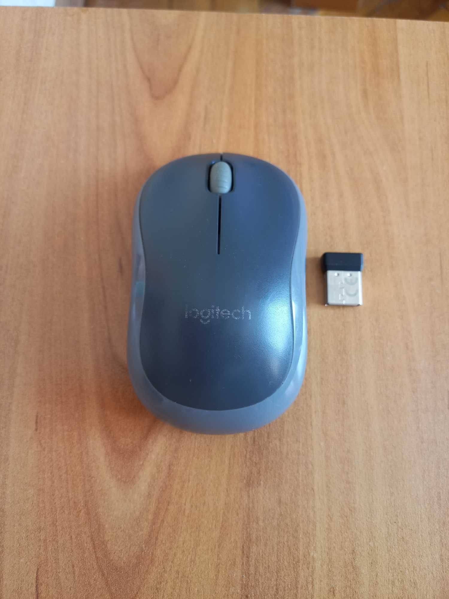 Продам беспроводная мышь Logitech M185. Рабочая. Б/у . 2 шт