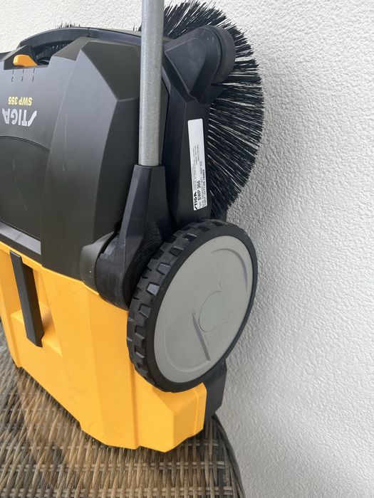 Zamiatarka ręczna STIGA SWP355