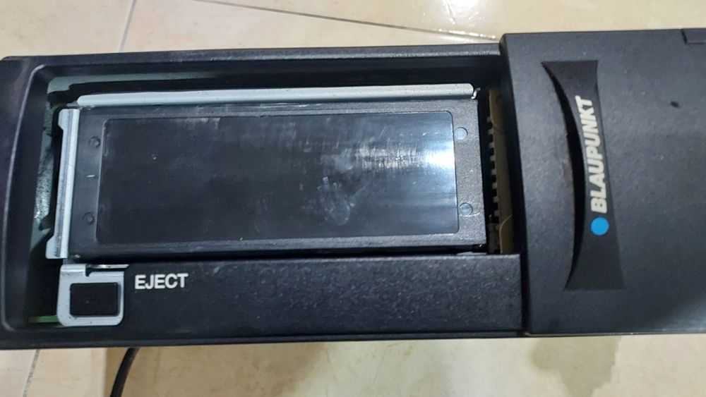 Vendo caixa de cds Blaukpunt
