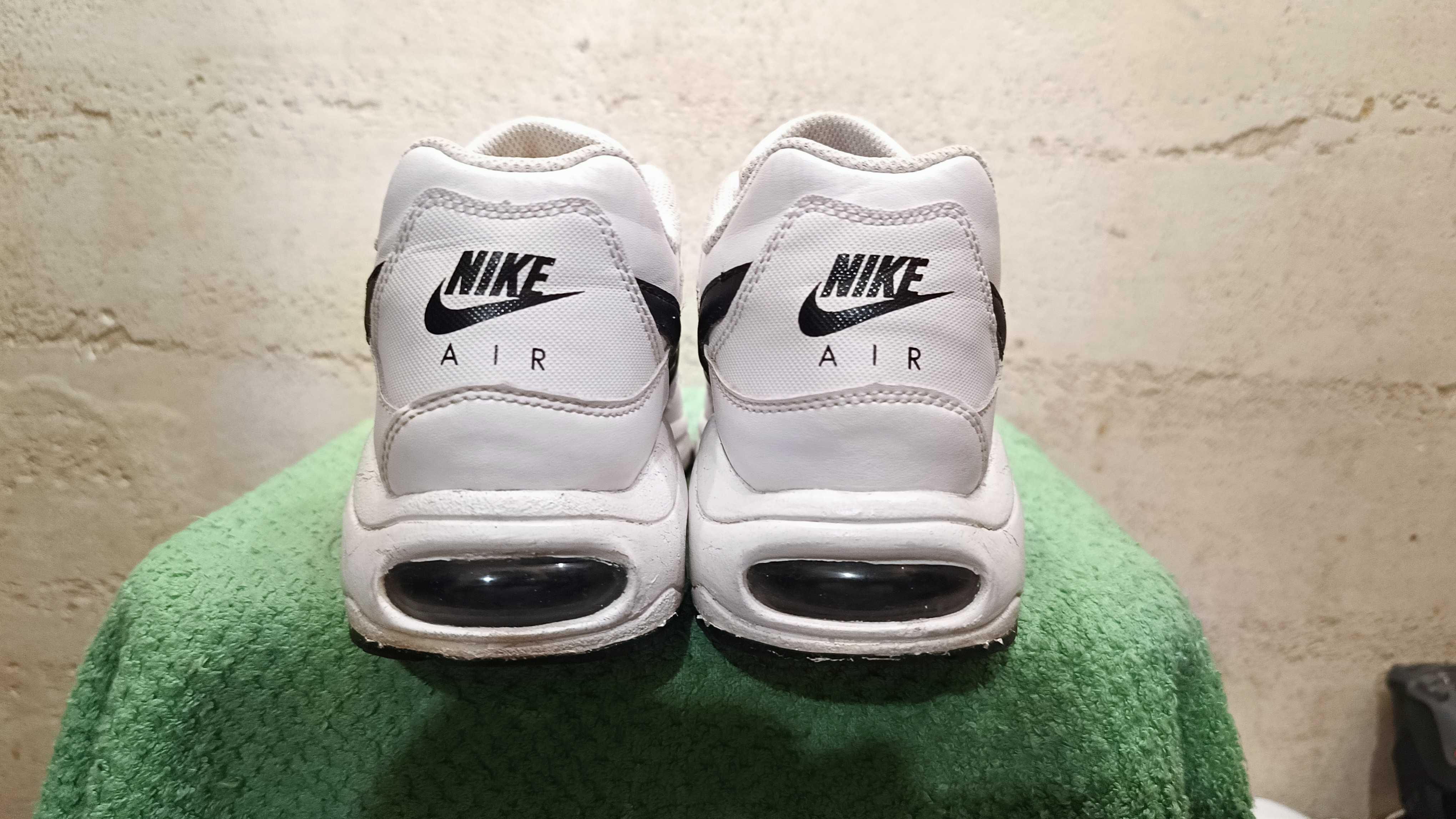 NIKE Air Max COMMAND r.38 skóra
