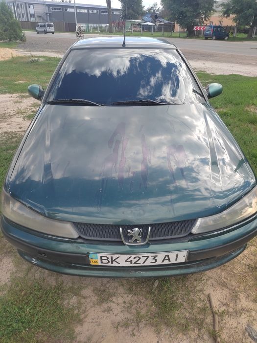 Продам машину Пежо