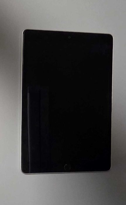 iPad 10.2 9th Gen - 64GB Wifi | Logitech Combo Touch-Apple Pencil 1gen