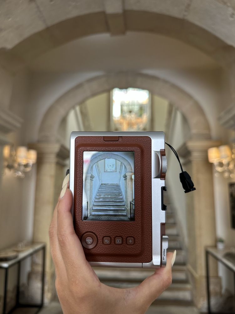 Máquina Fotográfica Instantânea Fujifilm Instax Mini Evo Castanha