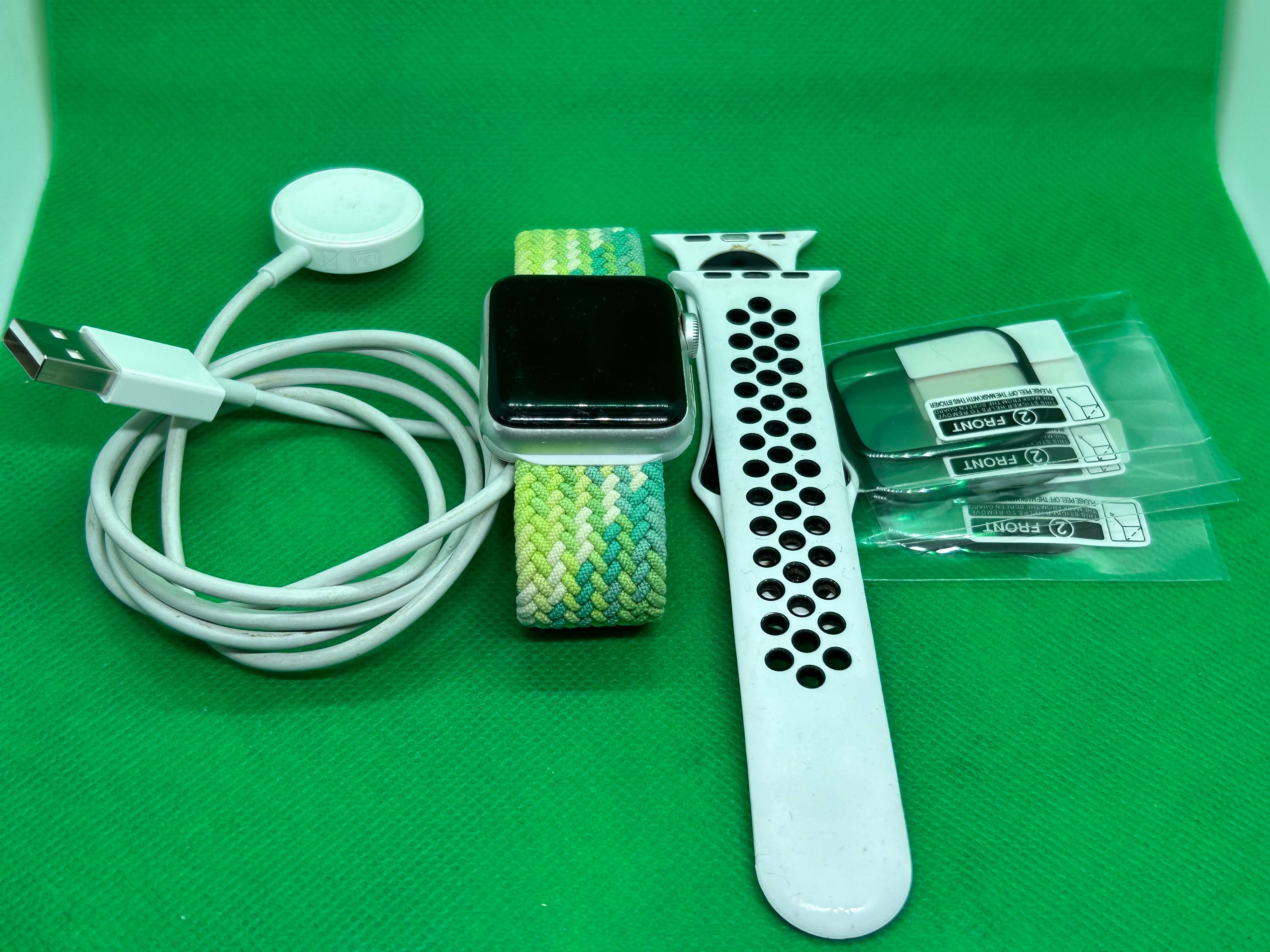 Apple Watch 3 series Nike